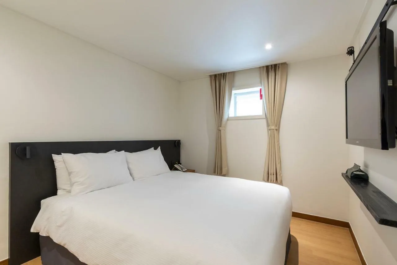 **  Hotel First Stay Myeongdong Seoel Zuid-Korea