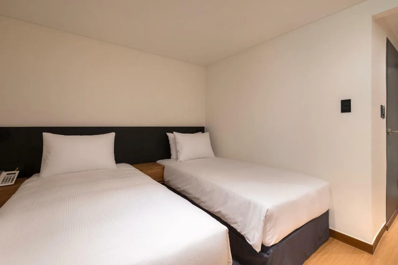 Hotel First Stay Myeongdong Seoel